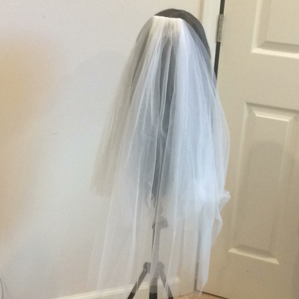White 2 tier wedding bridal veil 30”